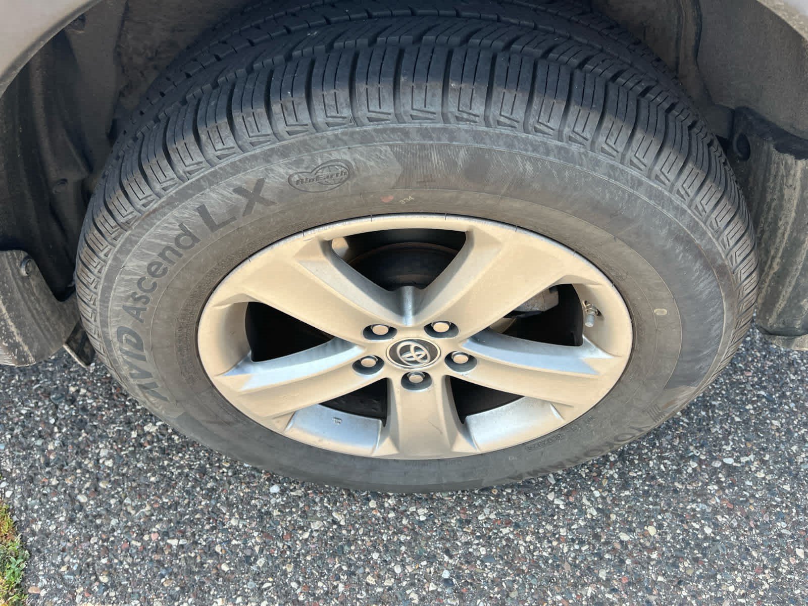 Used 2015 Toyota RAV4 XLE FWD image 5