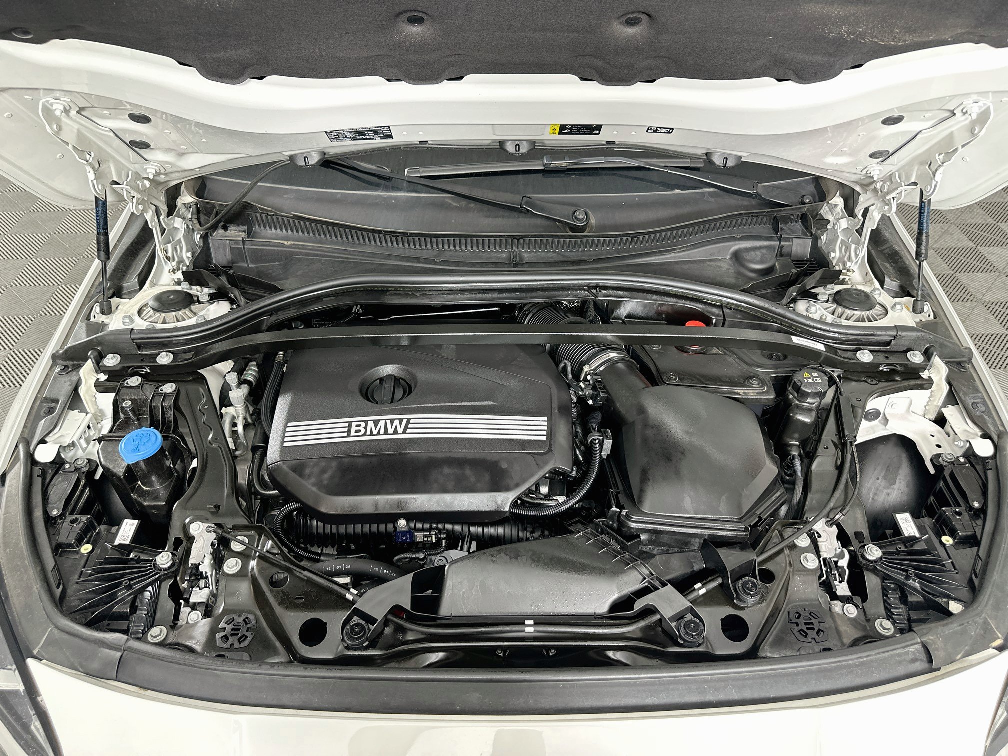 Used 2025 BMW 228i xDrive AWD/4WD image 32