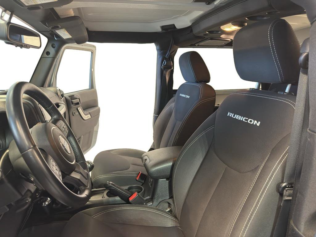 Used 2015 Jeep Wrangler Rubicon w/ Dual Top Group image 15