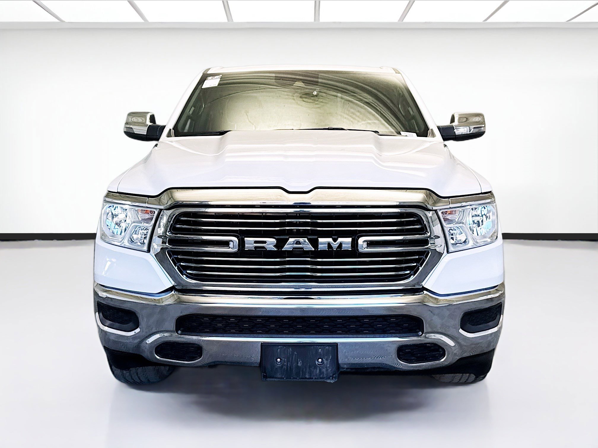 Used 2024 RAM 1500 Laramie image 2