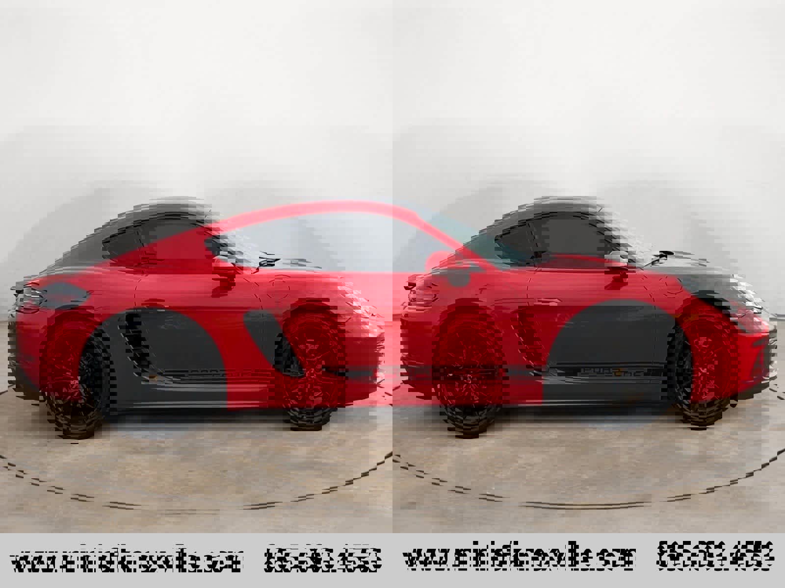 Used 2022 Porsche 718 Cayman image 2