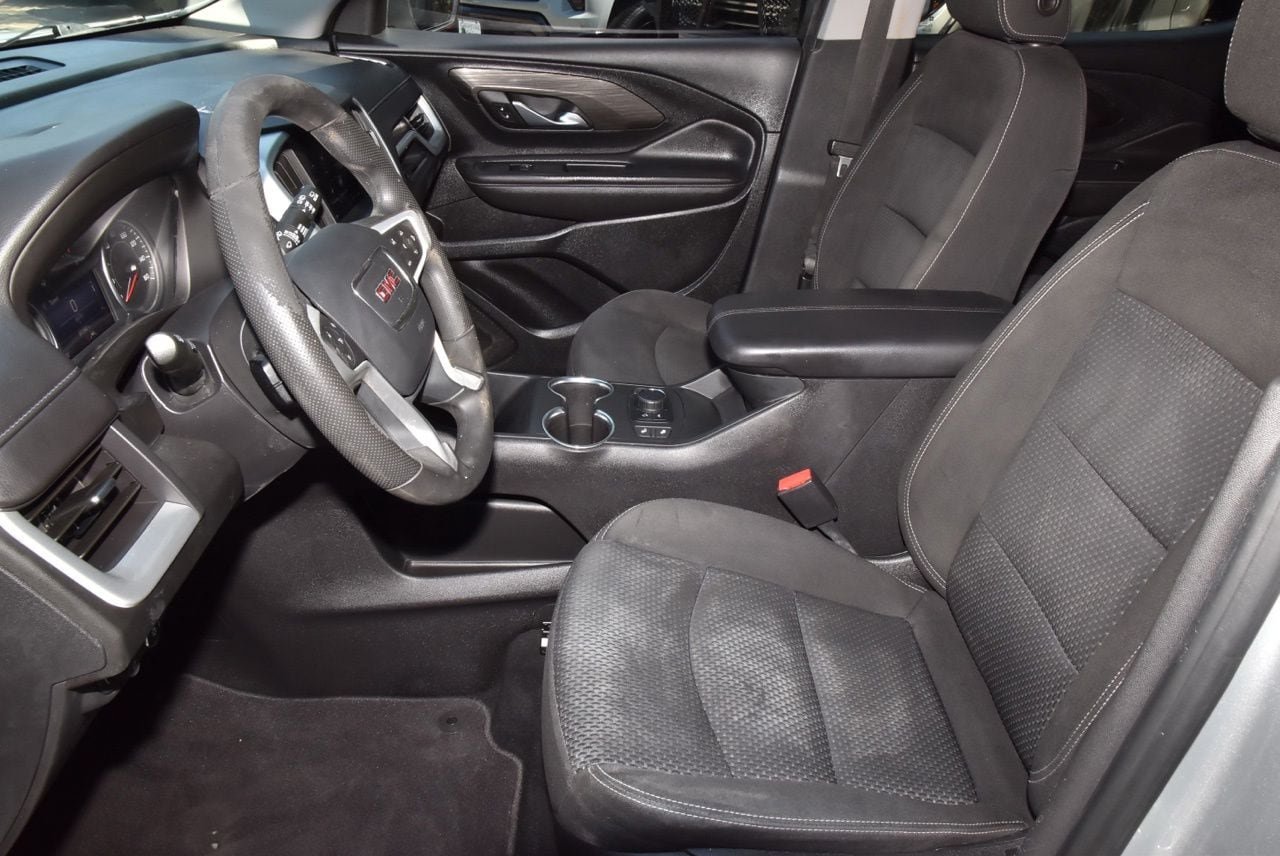 Used 2022 GMC Terrain SLE w/ Driver Convenience Package FWD image 13
