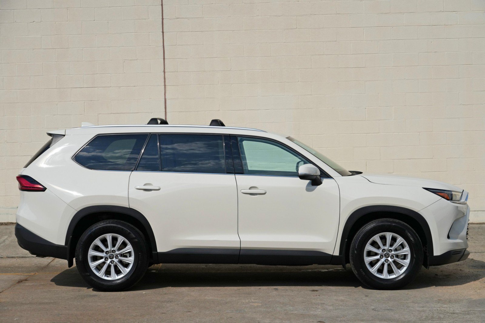 Used 2024 Toyota Grand Highlander AWD image 54