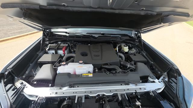 New 2026 Toyota Tundra SR5 AWD/4WD image 32