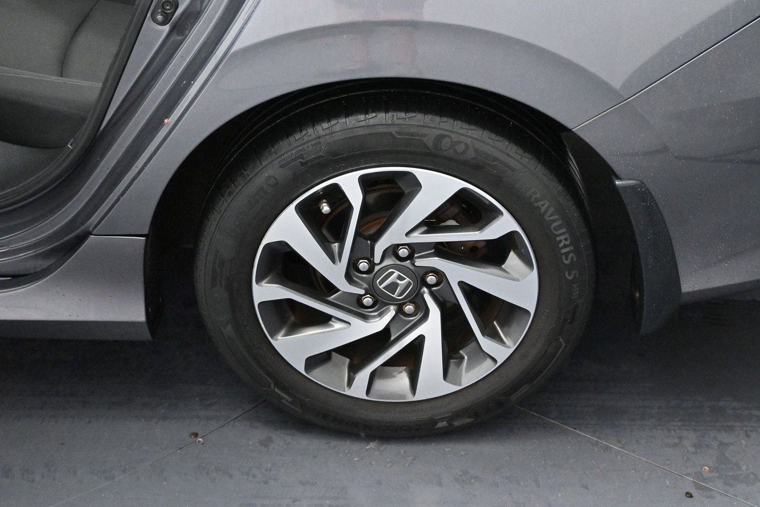 Used 2016 Honda Civic EX image 27