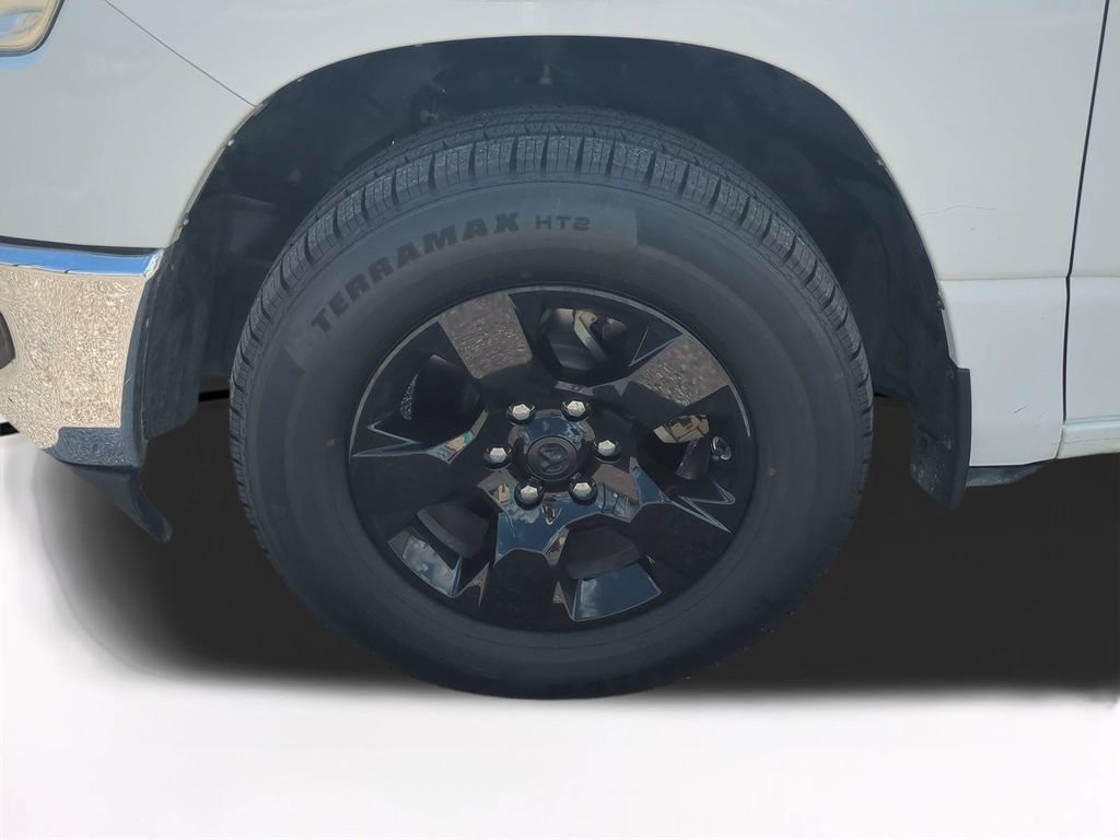 Used 2022 RAM 1500 Big Horn AWD/4WD image 11