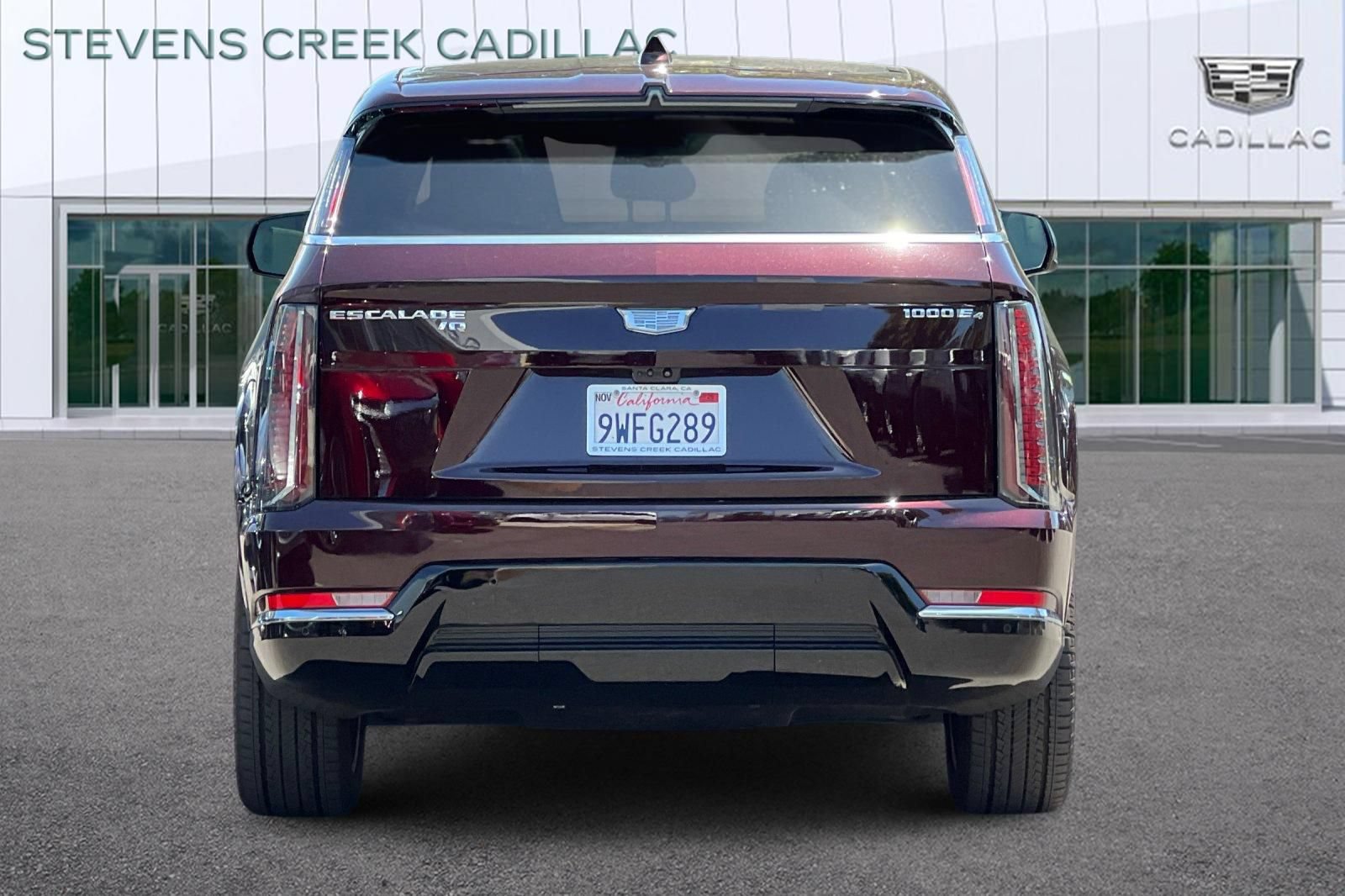 Used 2026 Cadillac Escalade IQ Luxury 1 w/ LPO, Floor Liner Package AWD/4WD image 4