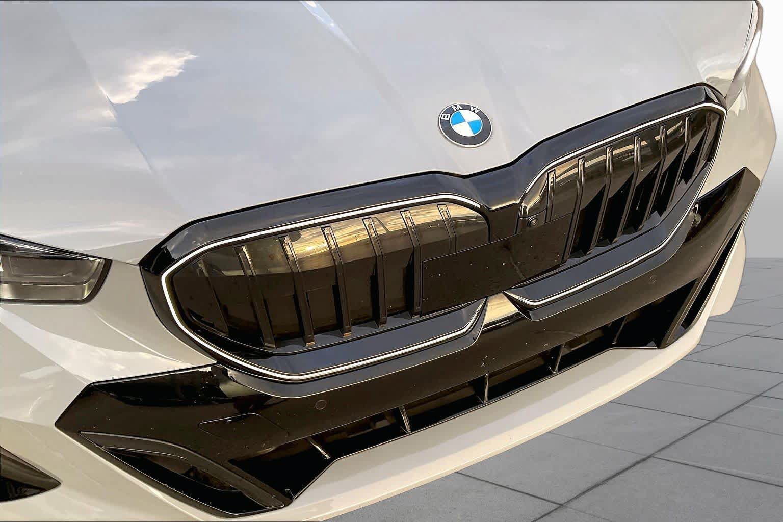 Used 2024 BMW 540i xDrive w/ Premium Package AWD/4WD image 30