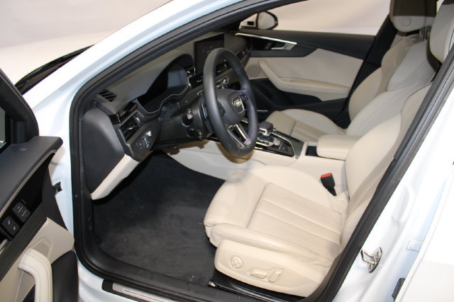Used 2023 Audi A4 2.0T Prestige AWD/4WD image 7