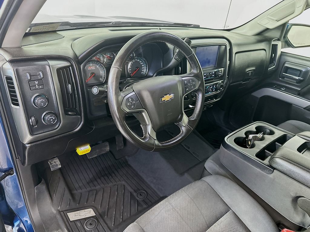 Used 2018 Chevrolet Silverado 1500 LT w/ All Star Edition AWD/4WD image 29