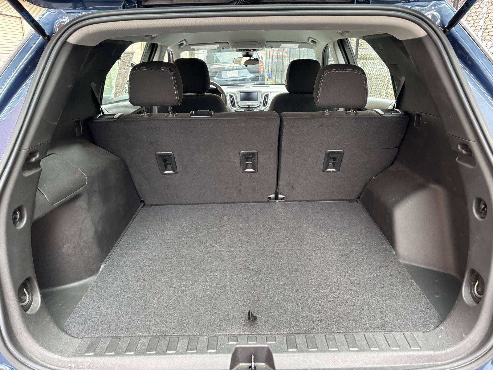 Used 2024 Chevrolet Equinox LS AWD/4WD image 24
