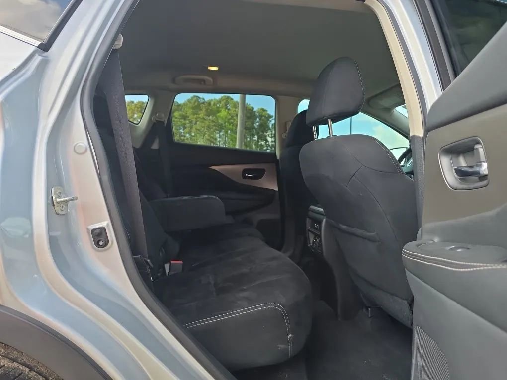 Used 2019 Nissan Murano S image 36