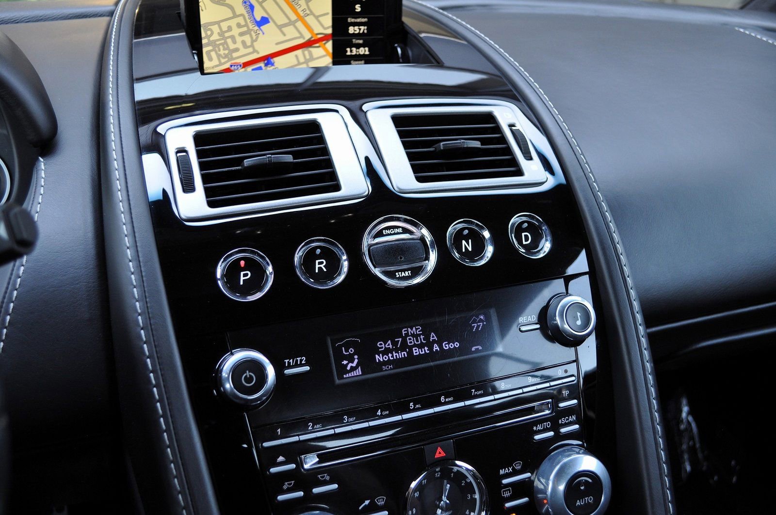 Used 2012 Aston Martin DB9 Volante image 33