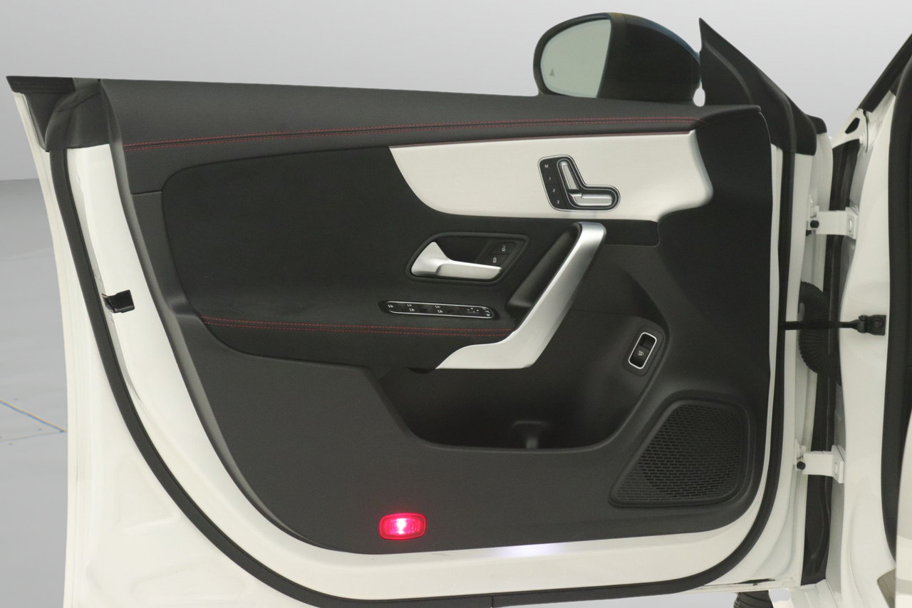 Certified 2023 Mercedes-Benz CLA 250 image 17
