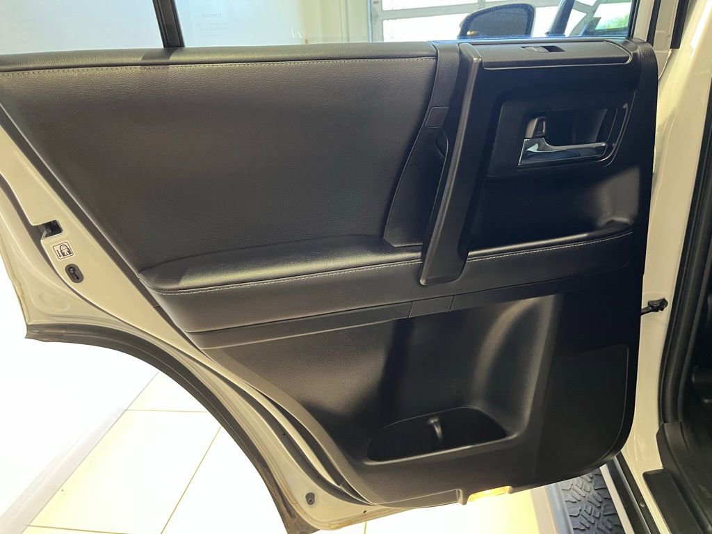 Used 2023 Toyota 4Runner SR5 Premium w/ Moonroof Package AWD/4WD image 20