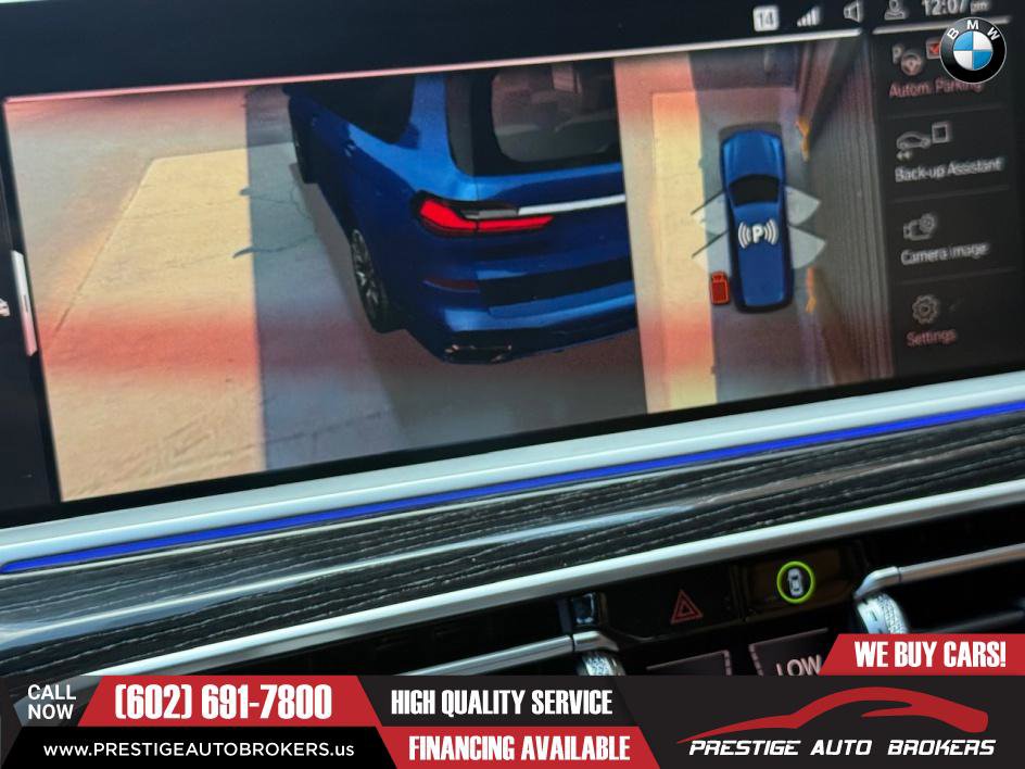 Used 2021 BMW X7 M50i w/ Executive Package image 29