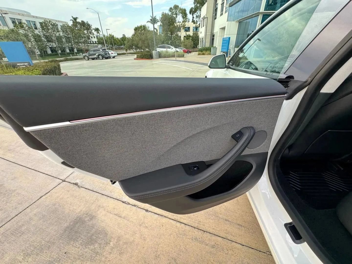 Used 2024 Tesla Model 3 Long Range RWD image 26