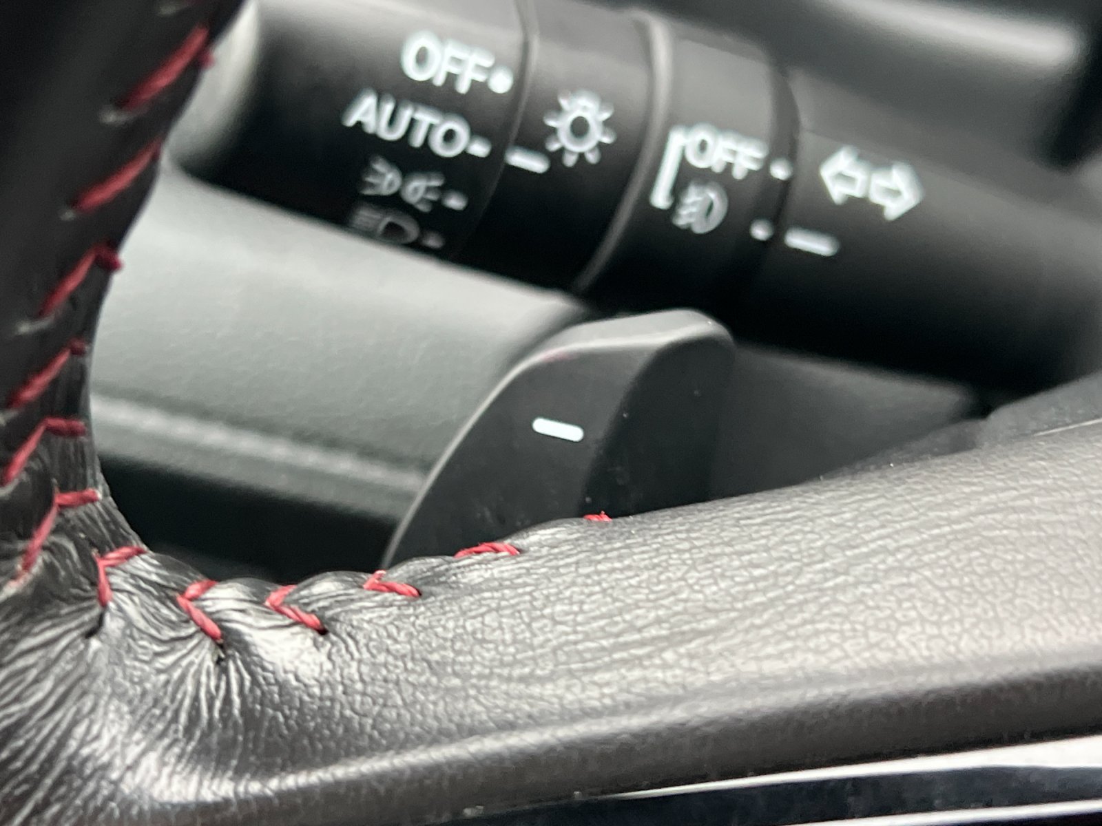 Used 2025 Honda Odyssey Sport-L image 30