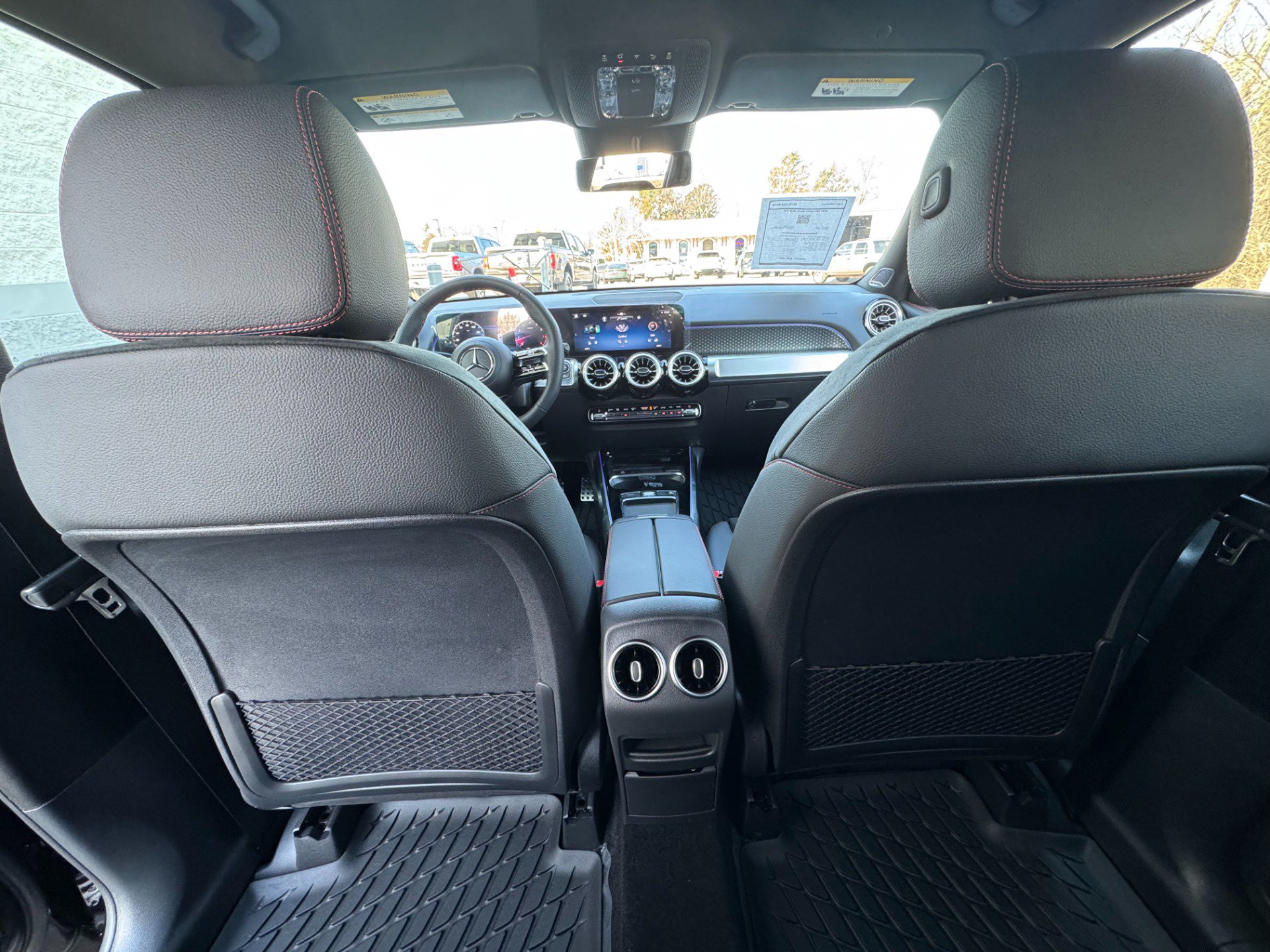 Used 2025 Mercedes-Benz GLB 250 w/ AMG Night Package image 51