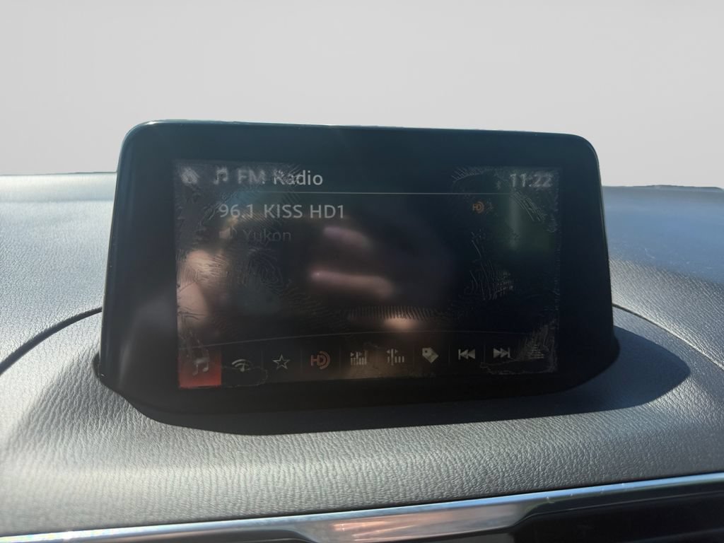 Used 2018 MAZDA MAZDA3 Grand Touring FWD image 21