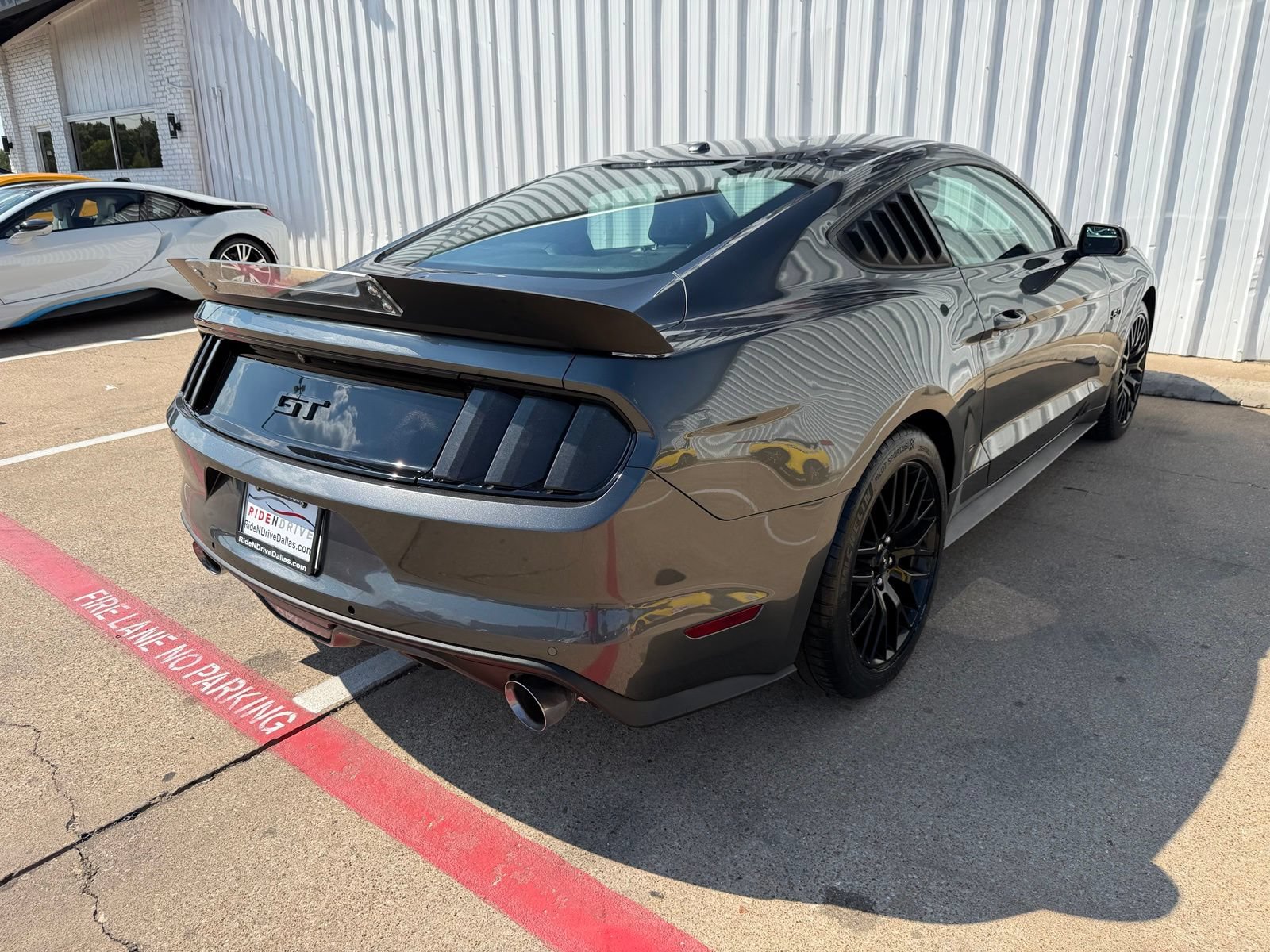 Used 2016 Ford Mustang GT Premium w/ GT Performance Package RWD image 7