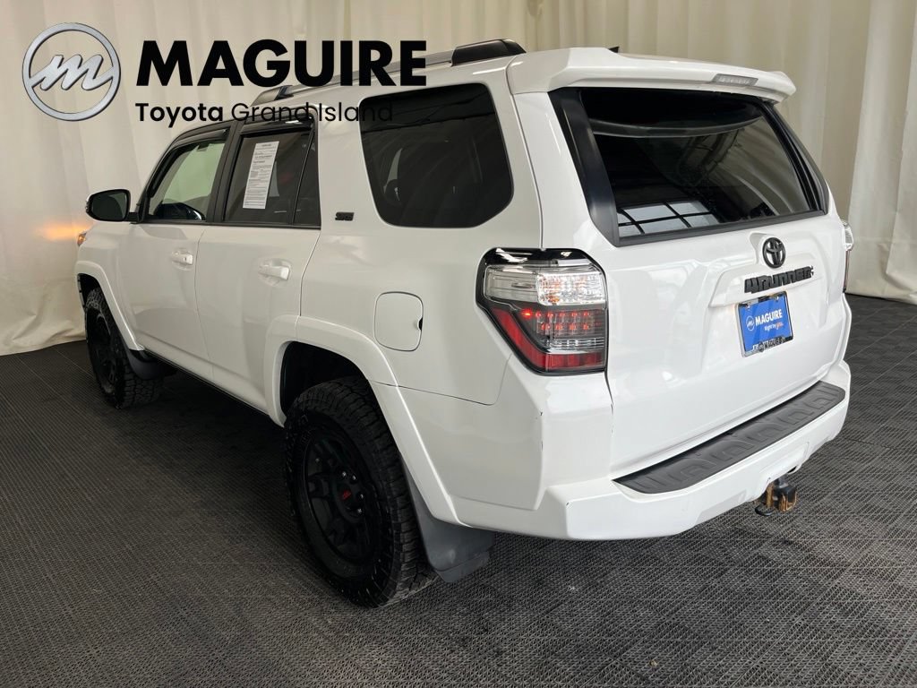 Used 2021 Toyota 4Runner SR5 Premium w/ Moonroof Package AWD/4WD image 30
