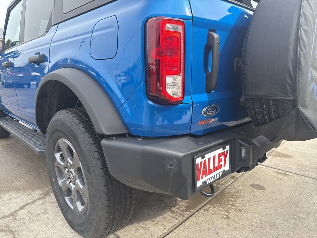 Used 2023 Ford Bronco Big Bend image 13