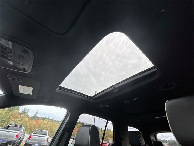 Certified 2022 Chevrolet Traverse Premier w/ LPO, Floor Liner Package image 19