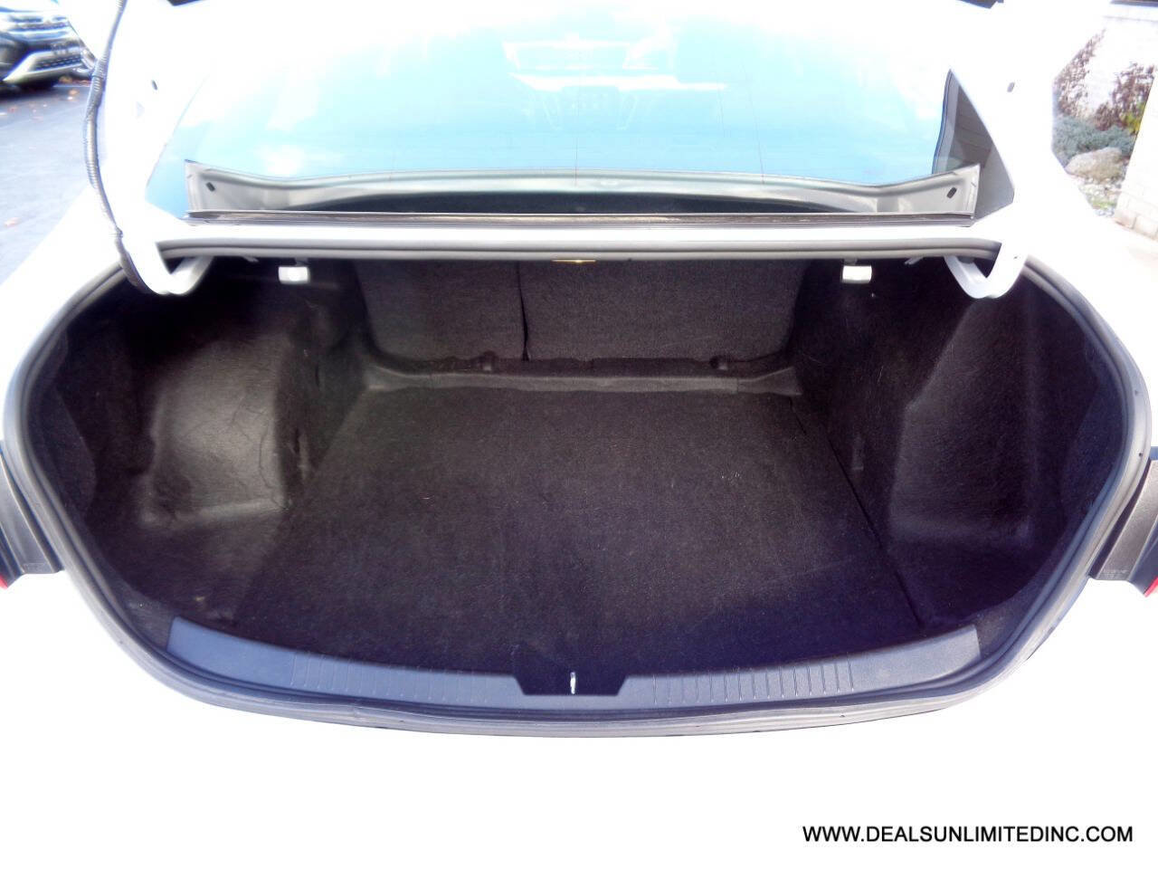 Used 2023 Chevrolet Malibu LT image 18