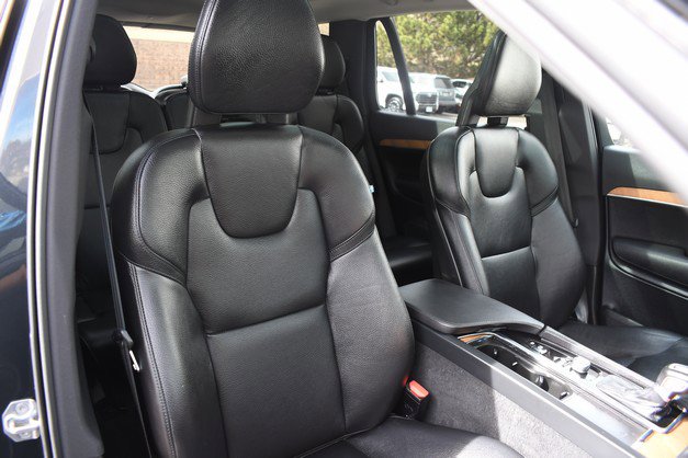 Used 2021 Volvo XC90 T5 Momentum w/ Advanced Package image 27