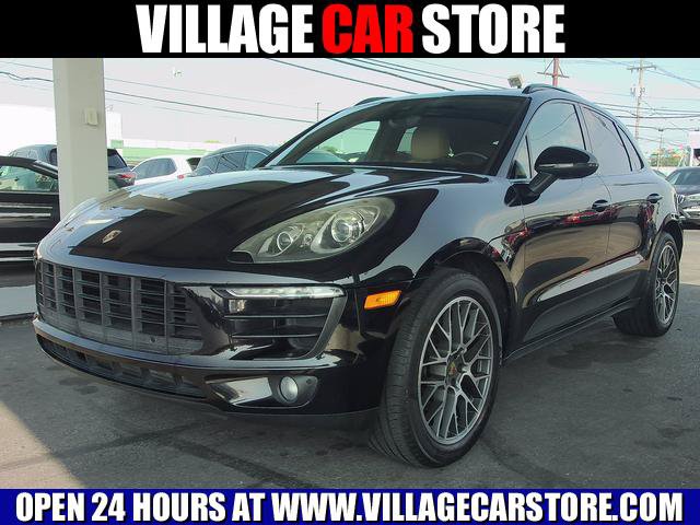 Used 2018 Porsche Macan AWD/4WD image 1