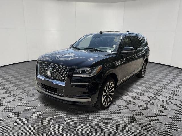 Used 2023 Lincoln Navigator L Reserve AWD/4WD image 12