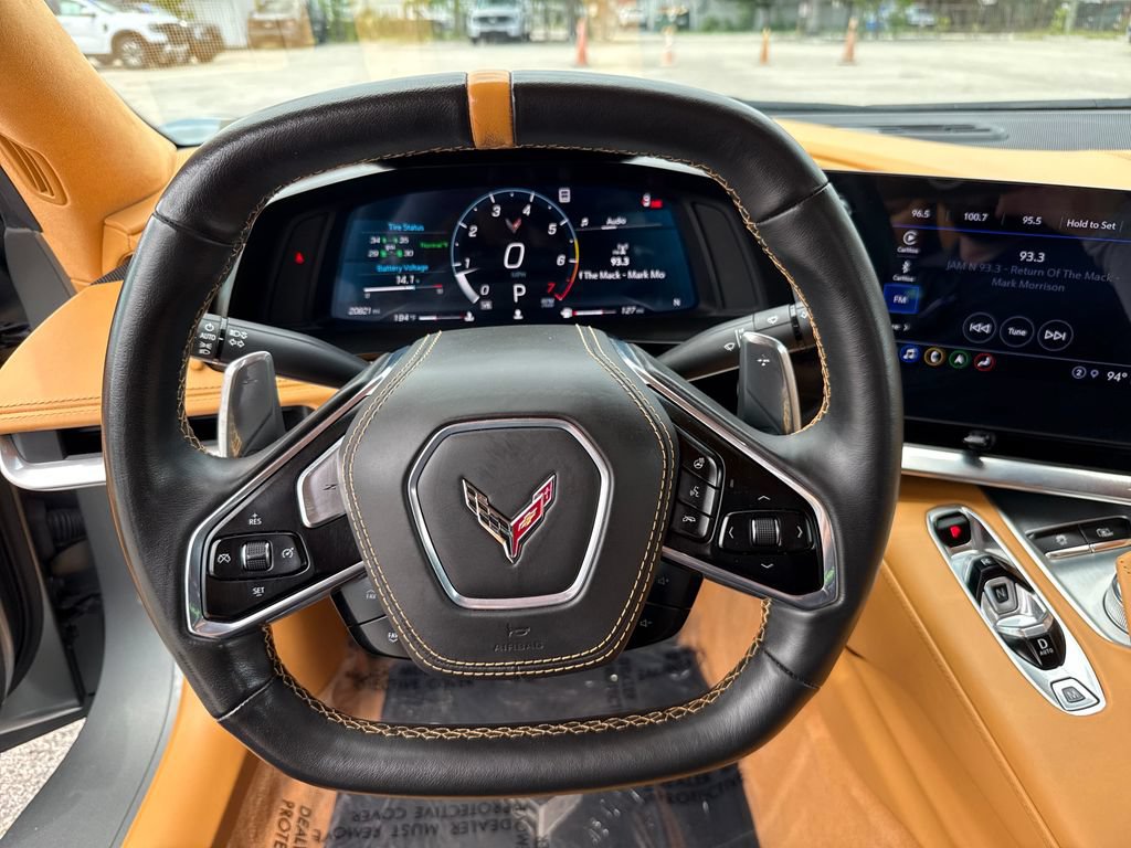 Used 2022 Chevrolet Corvette Stingray Premium Conv w/ Z51 Performance Package RWD image 15