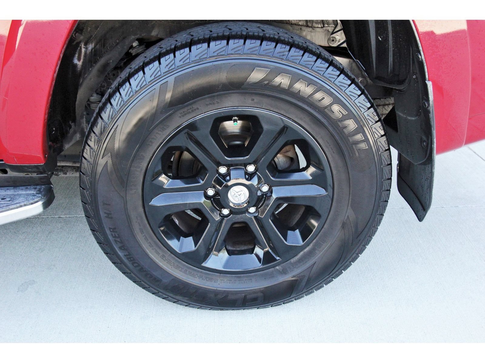 Used 2019 Toyota 4Runner SR5 Premium RWD image 30