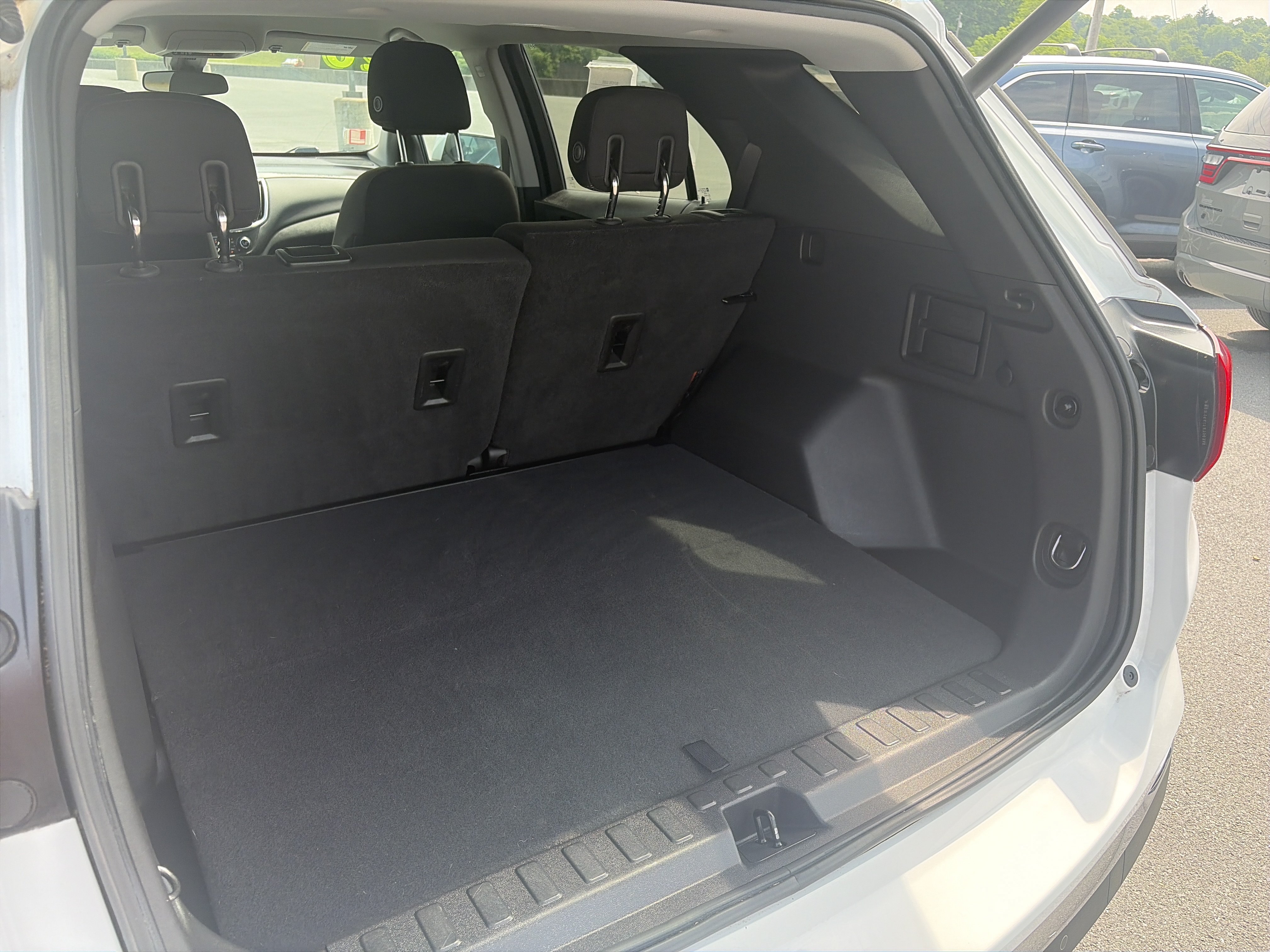 Used 2020 Chevrolet Equinox LT AWD/4WD image 15