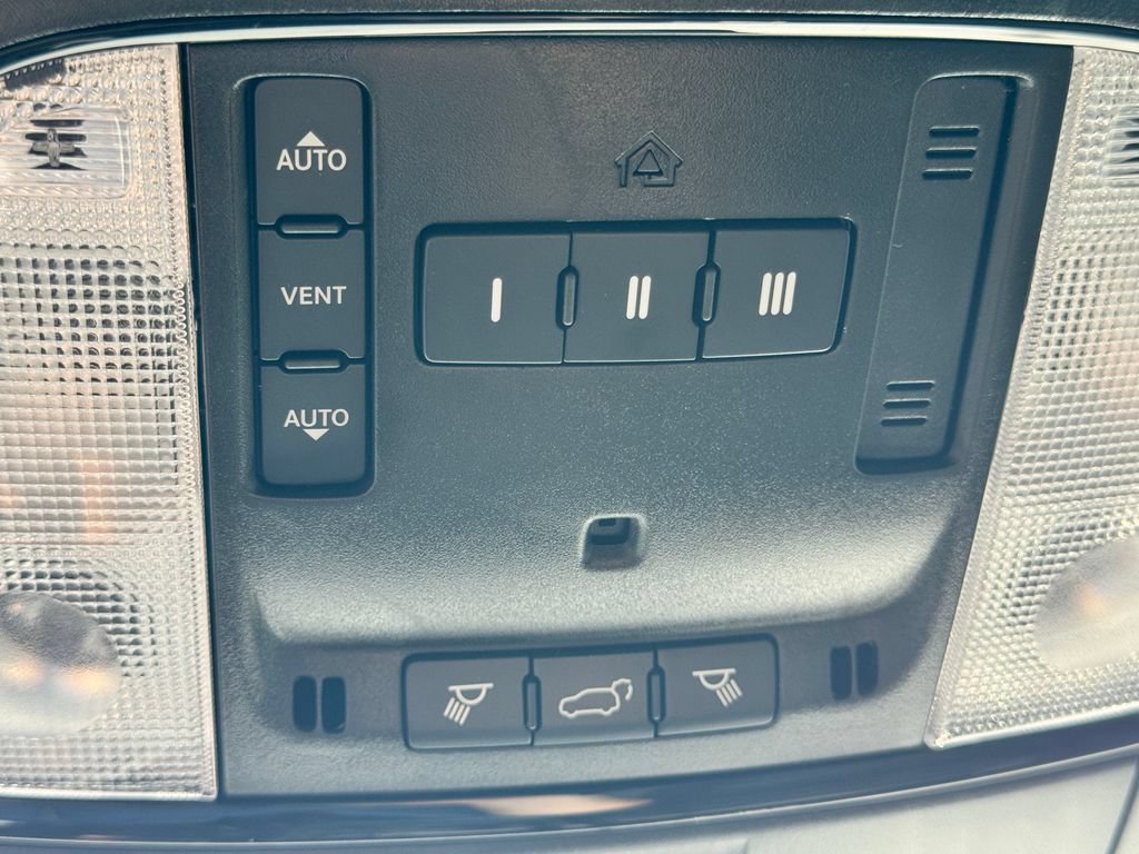 Used 2024 Dodge Durango R/T AWD/4WD image 31