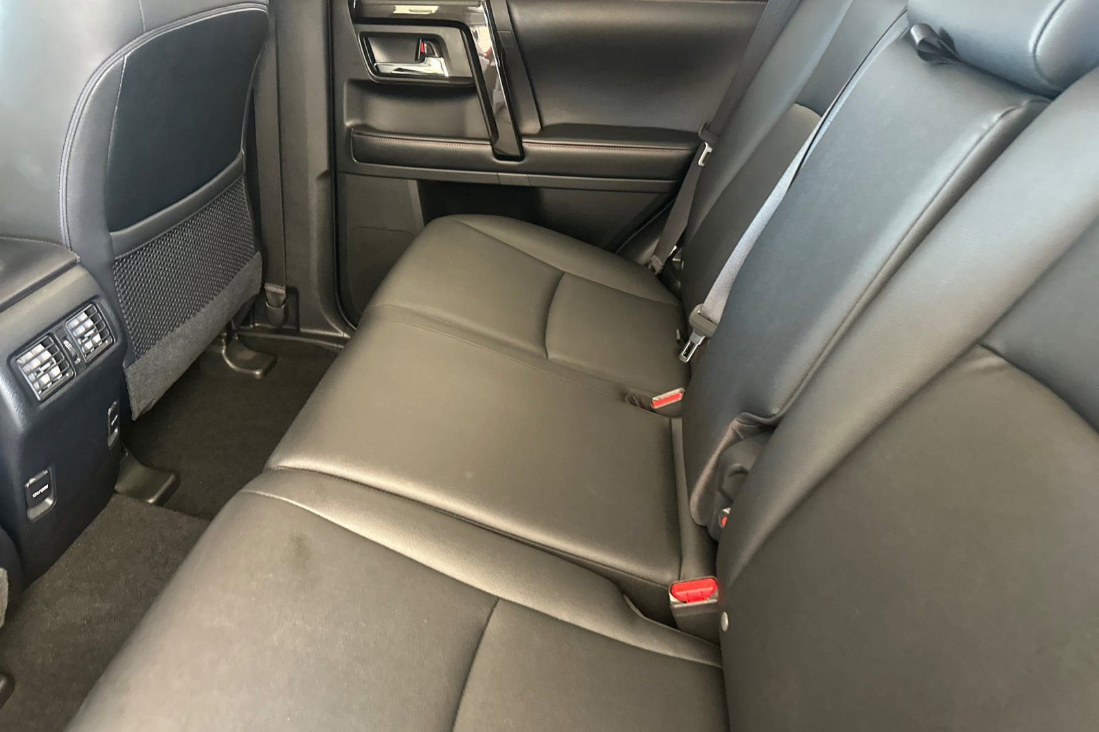 Used 2019 Toyota 4Runner TRD Off-Road Premium AWD/4WD image 14