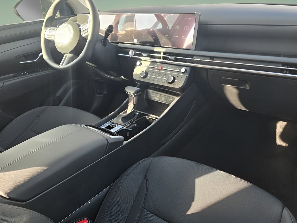 New 2026 Hyundai Tucson SE image 25