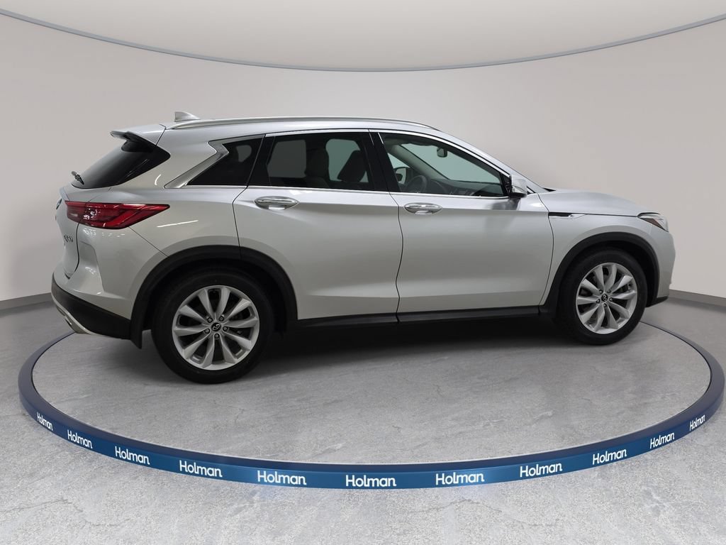 Used 2019 INFINITI QX50 Essential w/ Premium Heat Package AWD/4WD image 5
