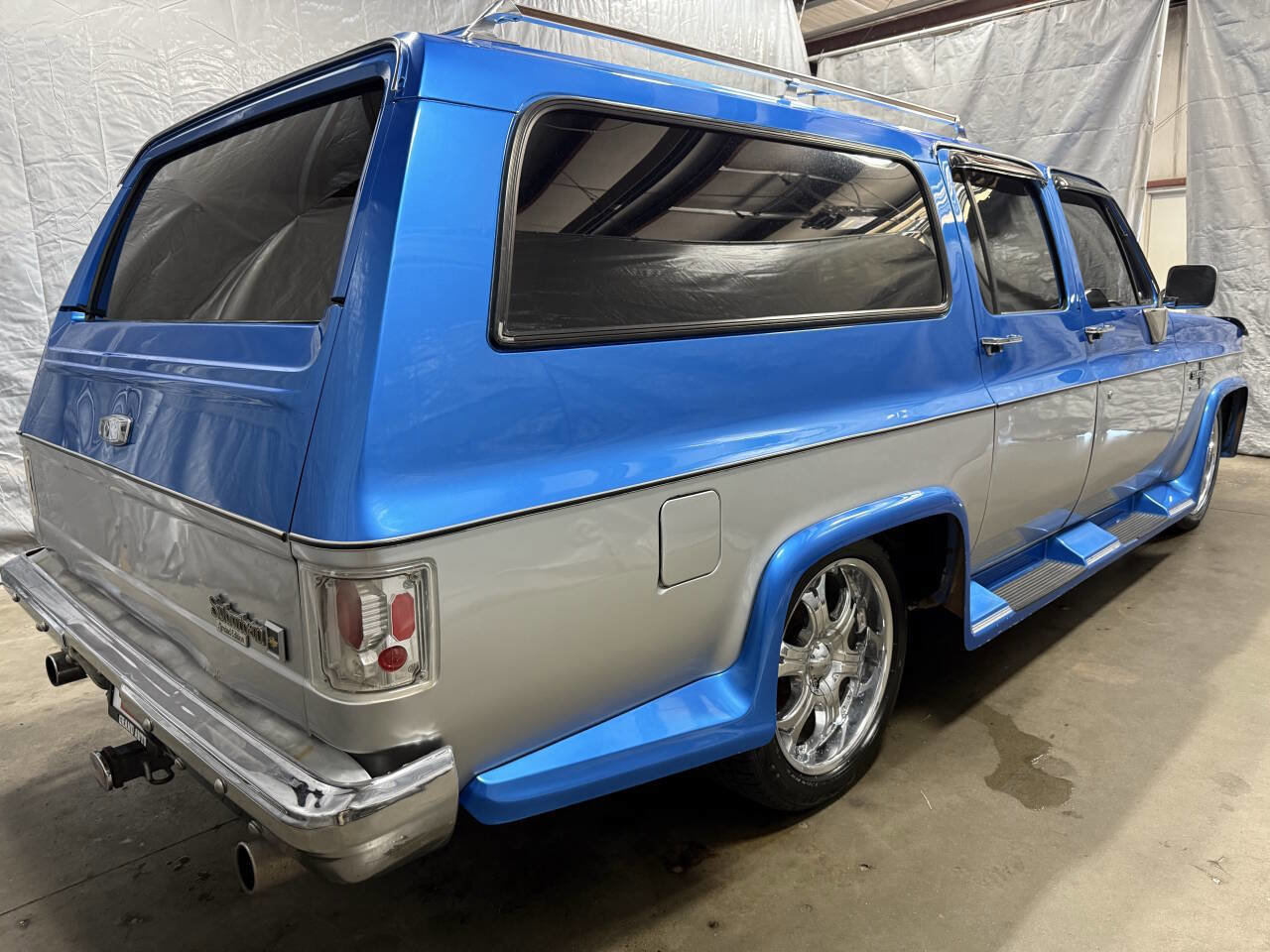 Used 1987 GMC Suburban 2WD image 3
