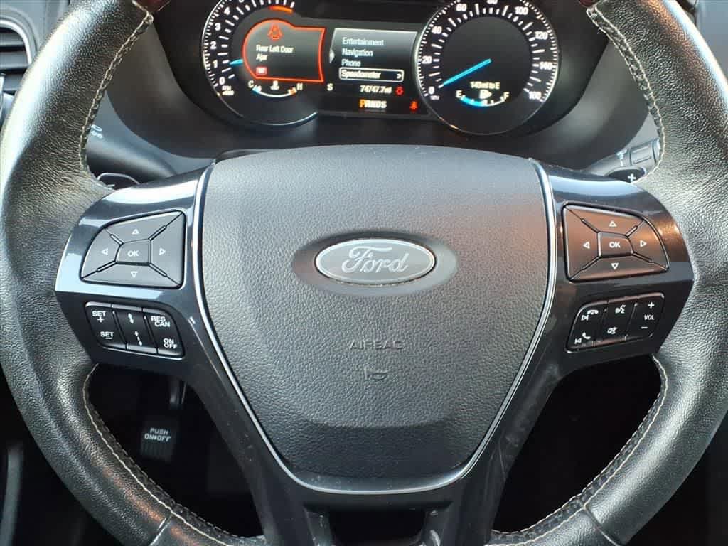 Used 2018 Ford Explorer Platinum image 17