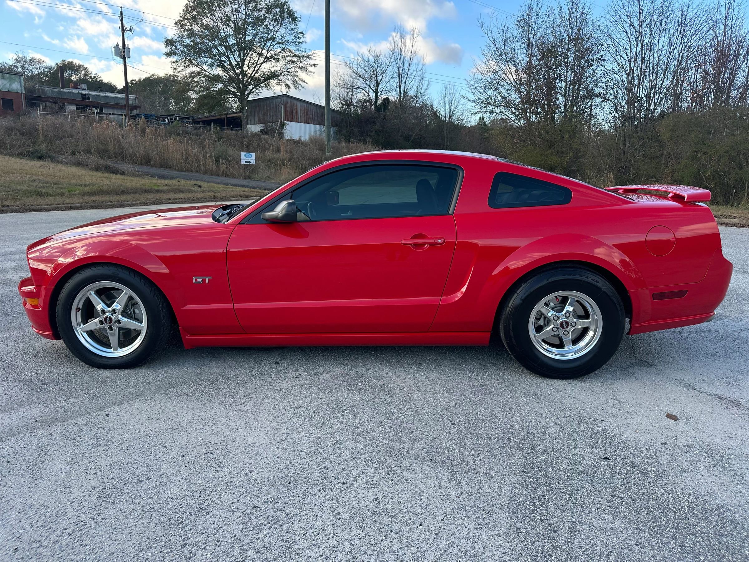 Used 2006 Ford Mustang GT Premium image 2