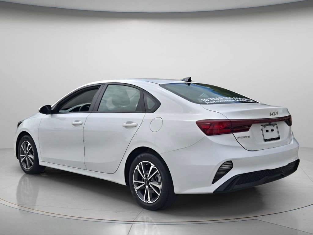 Used 2023 Kia Forte LXS FWD image 8