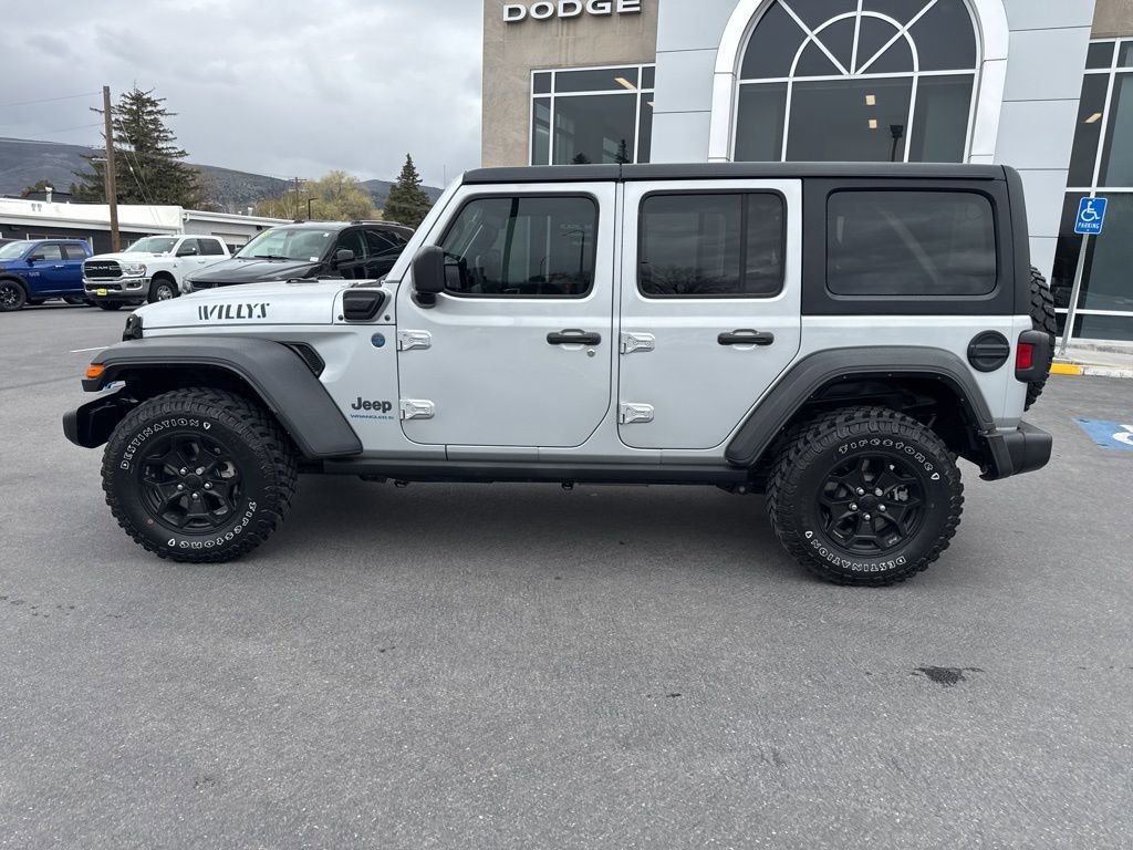 Used 2023 Jeep Wrangler Unlimited w/ Cold Weather Group AWD/4WD image 8