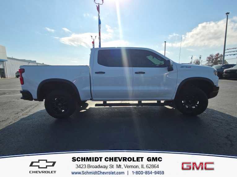 Used 2024 Chevrolet Silverado 1500 ZR2 image 4