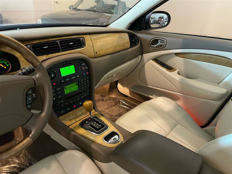 Used 2006 Jaguar S-TYPE 3.0 image 48