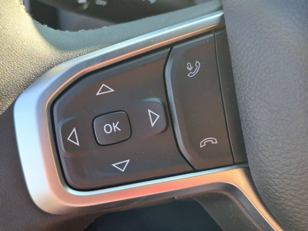 New 2026 RAM 3500 Big Horn AWD/4WD image 14