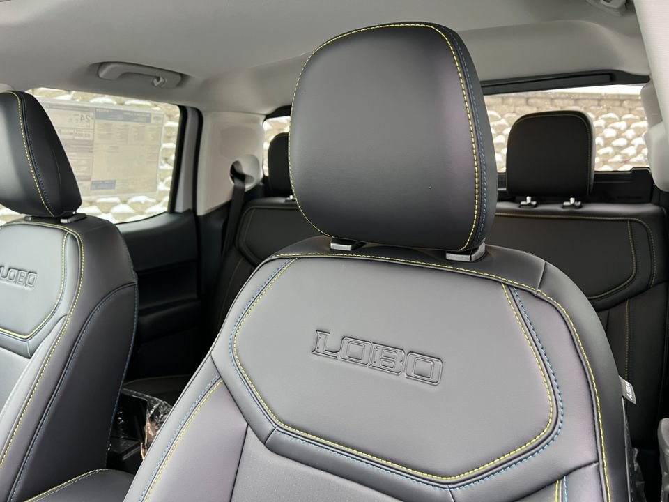 Used 2026 Ford Maverick Lobo AWD/4WD image 12