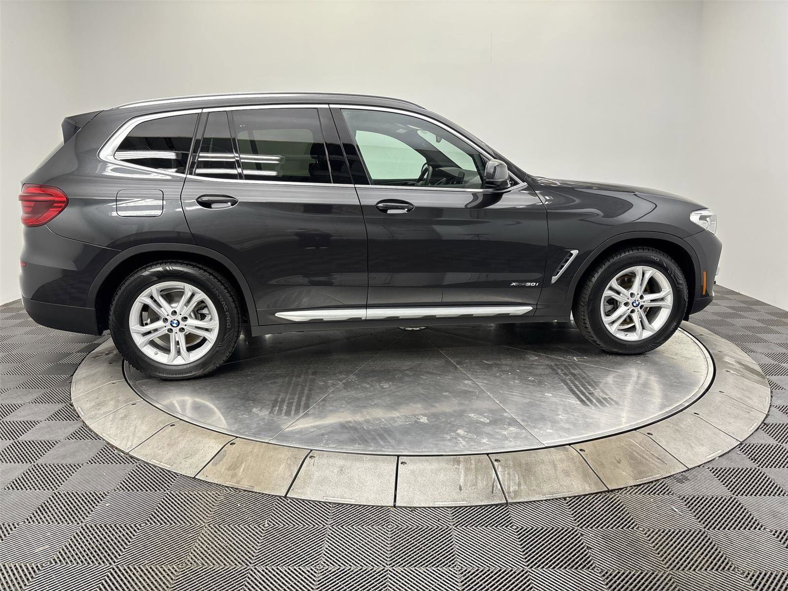 Used 2018 BMW X3 xDrive30i AWD/4WD image 17