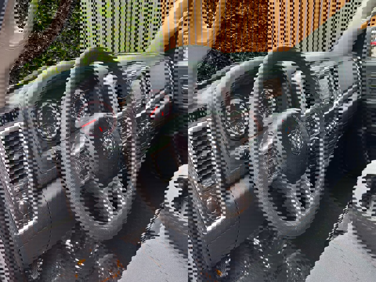 Used 2021 RAM 1500 Classic SLT image 13